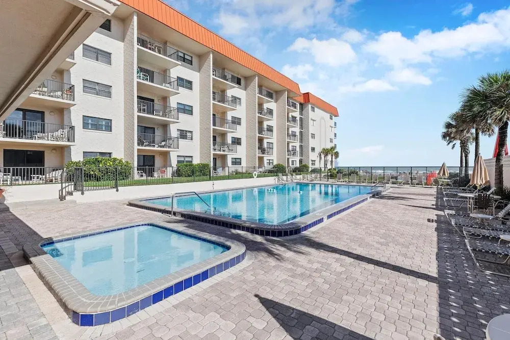 Hacienda del Sol II 506