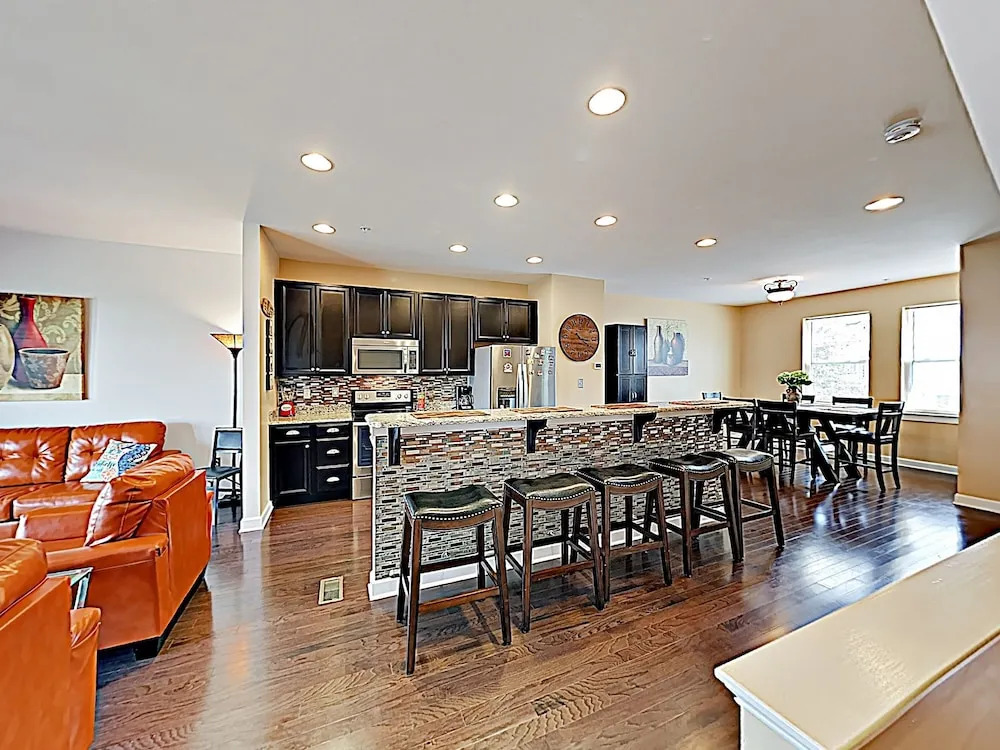 New Listing! Seaside Ge Gem W/ Balcony & Pool 3 Bedroom Townhouse