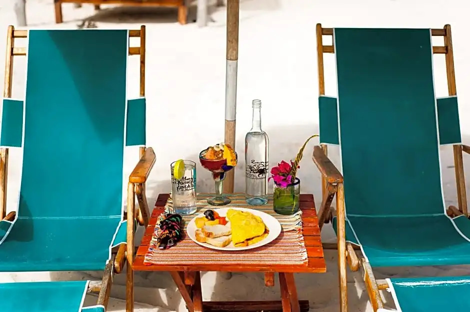 Nacional Beach Club & Bungalows