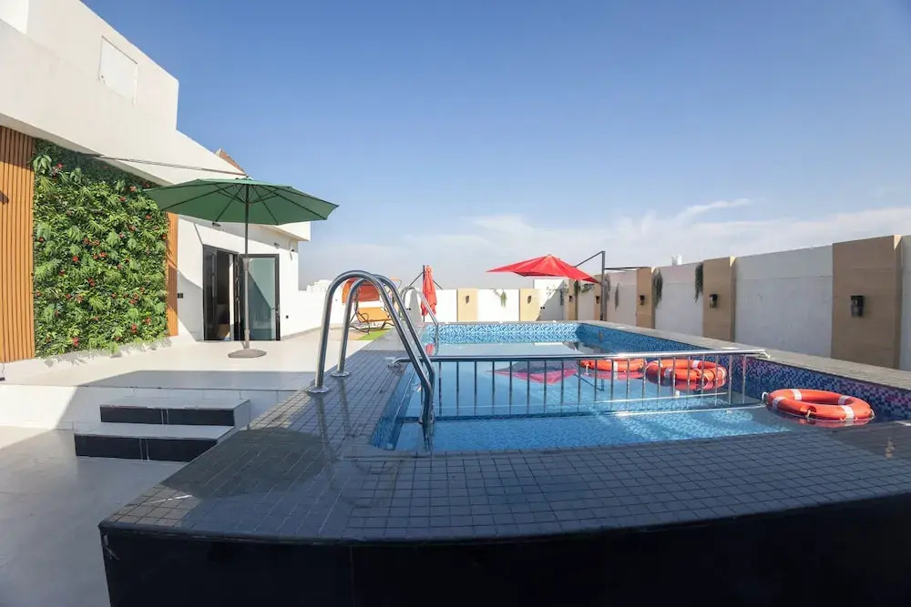 Tara Plus Hotel