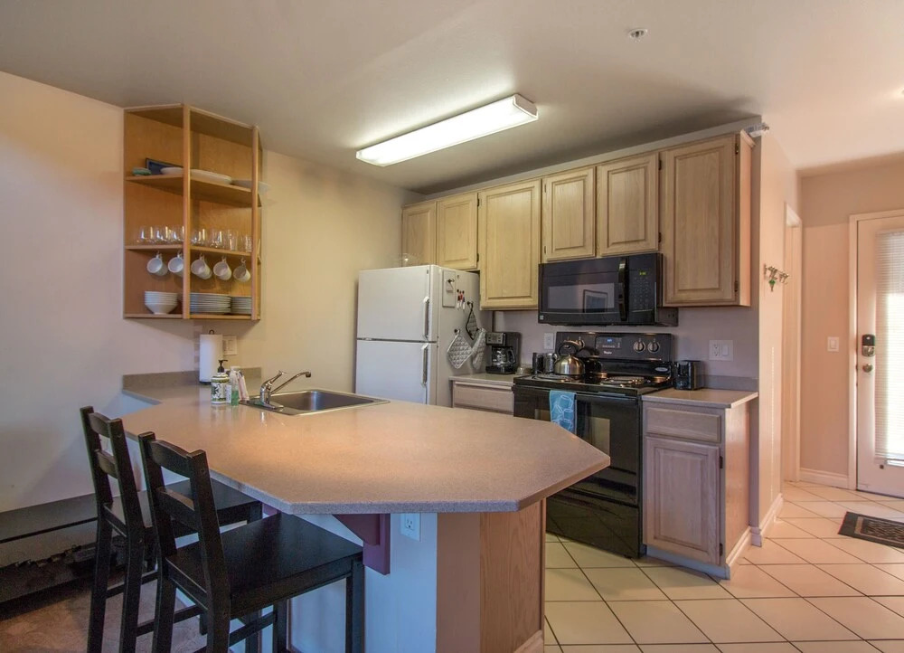 Lodge 27 Roomy Condo with Gear Storage Onsite by RedAwning