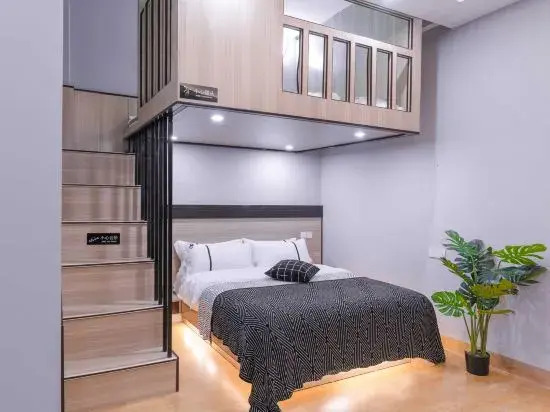 Jixiang Hotel (Haikou Meilan Airport)