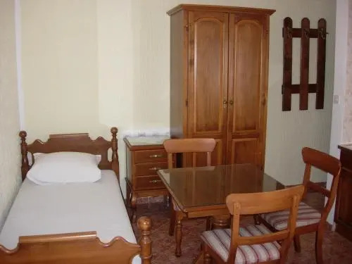 Rooms & Apartments Anka