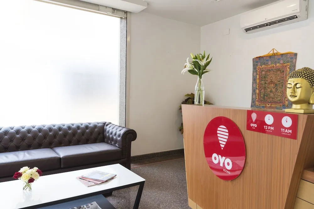 OYO 4428 Central Platinum Suites