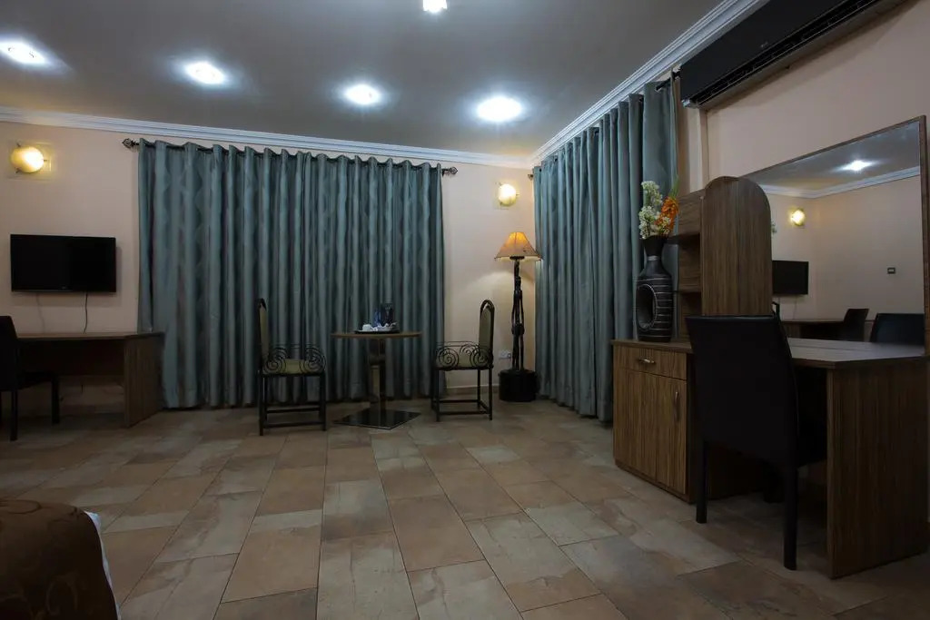 Midindi Hotel