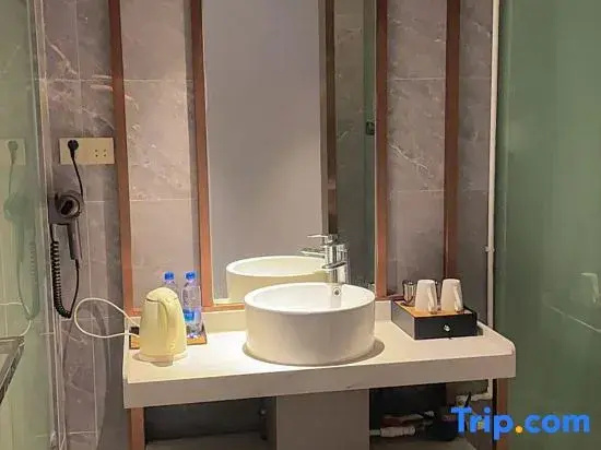 Urban Apartment Hotel (Guangzhou Panyu Government Center Riverside Subway Station Branch)