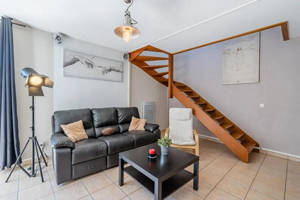 La Joliette; Duplex 2 chambres, PARKING INCLUS+ Terrasse+ ascenseur