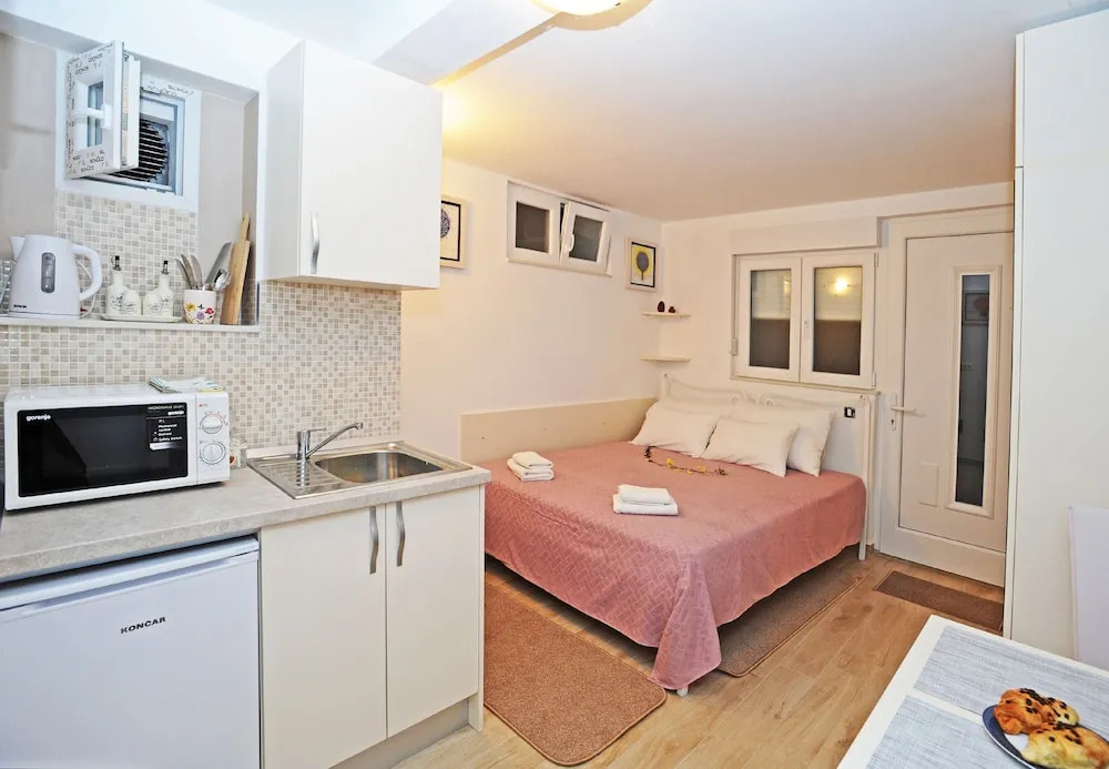 Nika Family Apartments