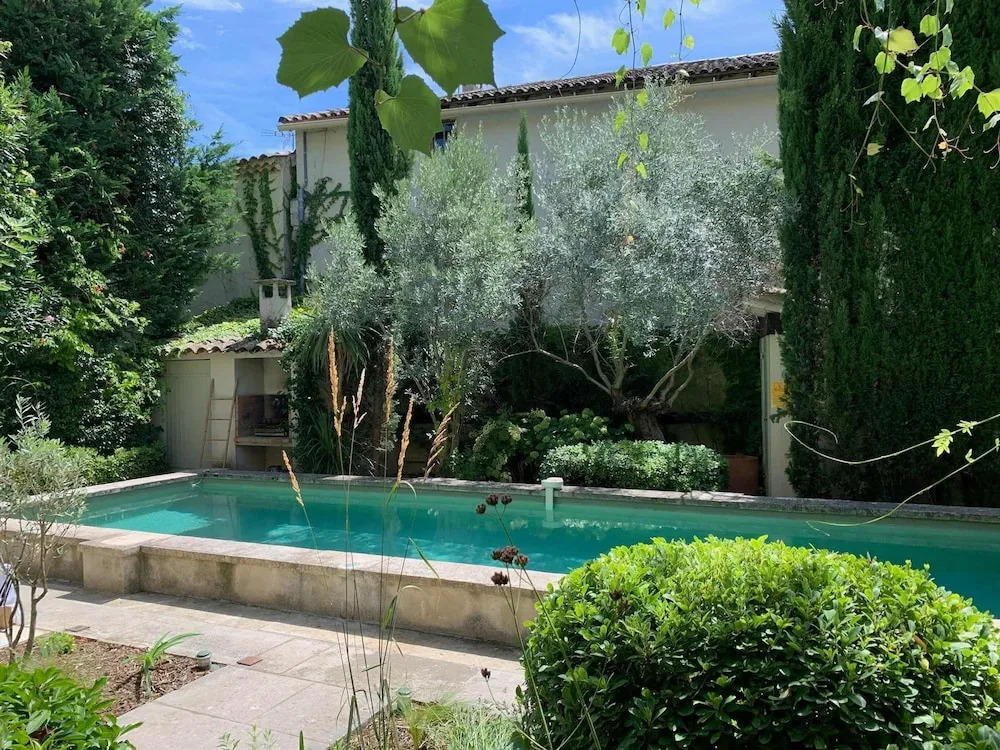 Villa Maillane 18th Century Residence Completely Renovated
