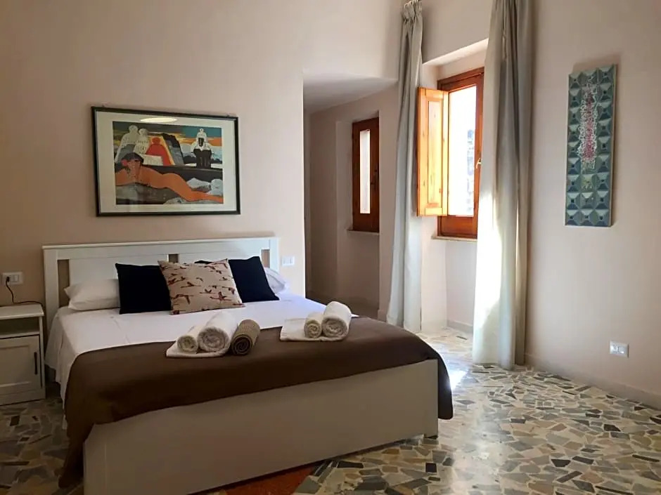 Conte Spada Home