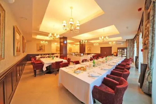 Wing Club Hotel