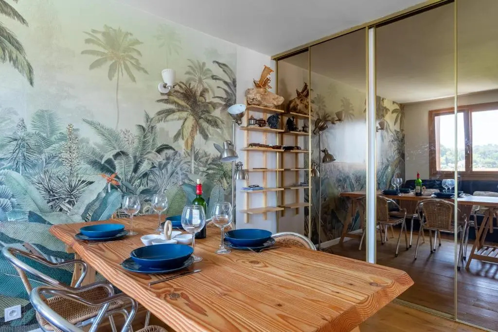 Large 2 bedroom close to the beach with AC and terrace - Dodo et Tartine
