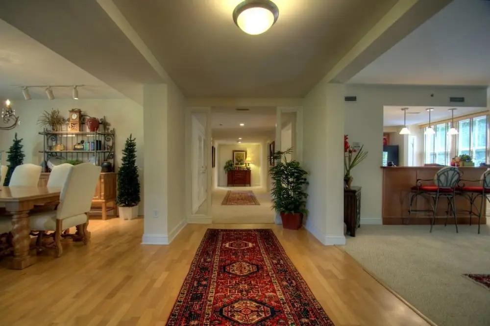 Biltmore Village Hideaway - 2 Br Condo