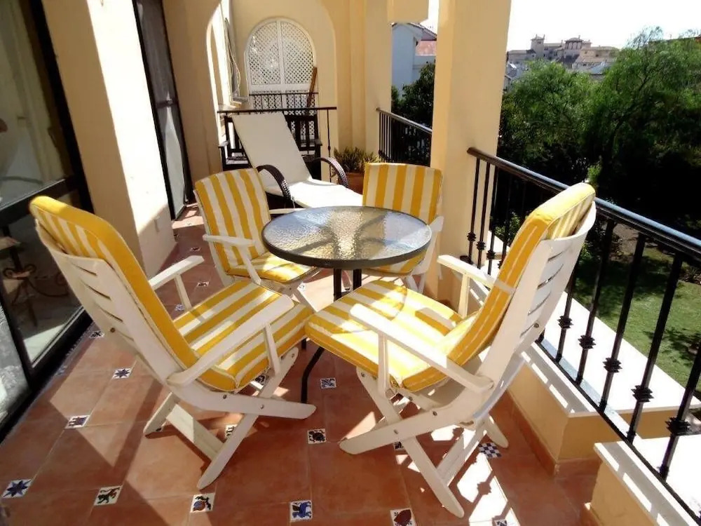 Spacious, Newly Renovated Apartment