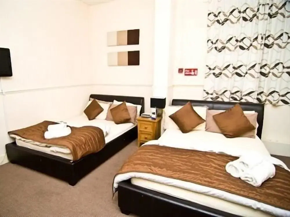 Skylark Guest House