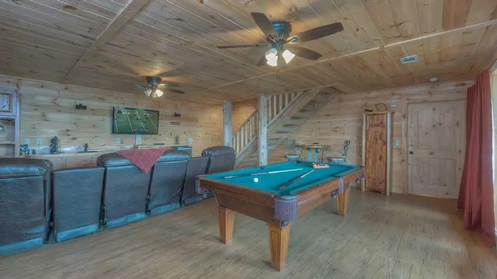 Cloud Top Cabin by Escape to Blue Ridge