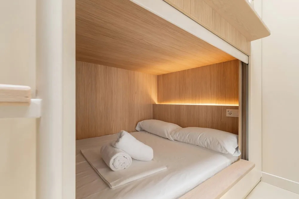 Literal Hostel