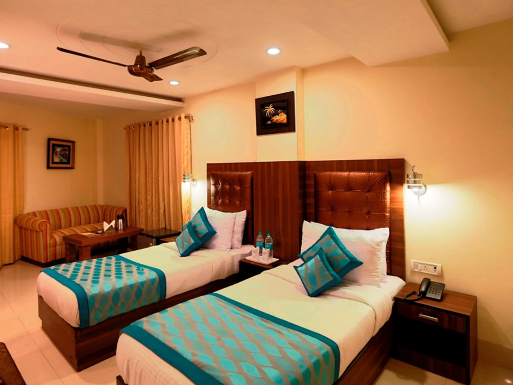 OYO 484 RTS Hotel