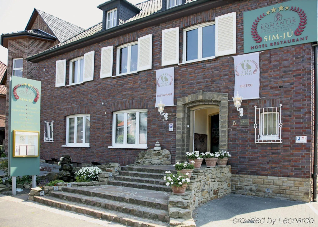 Re Hotel