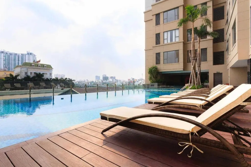 Tresor Pool Gym, The Tropical Studio In Center