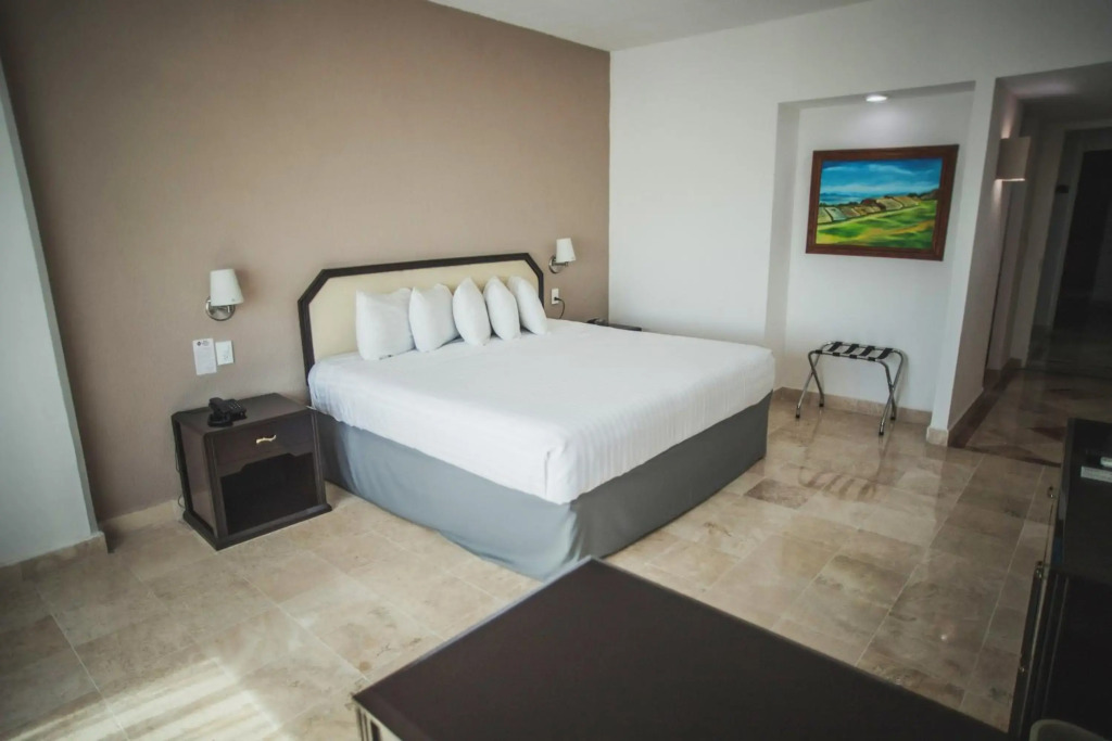 Days Inn by Wyndham Tuxtepec