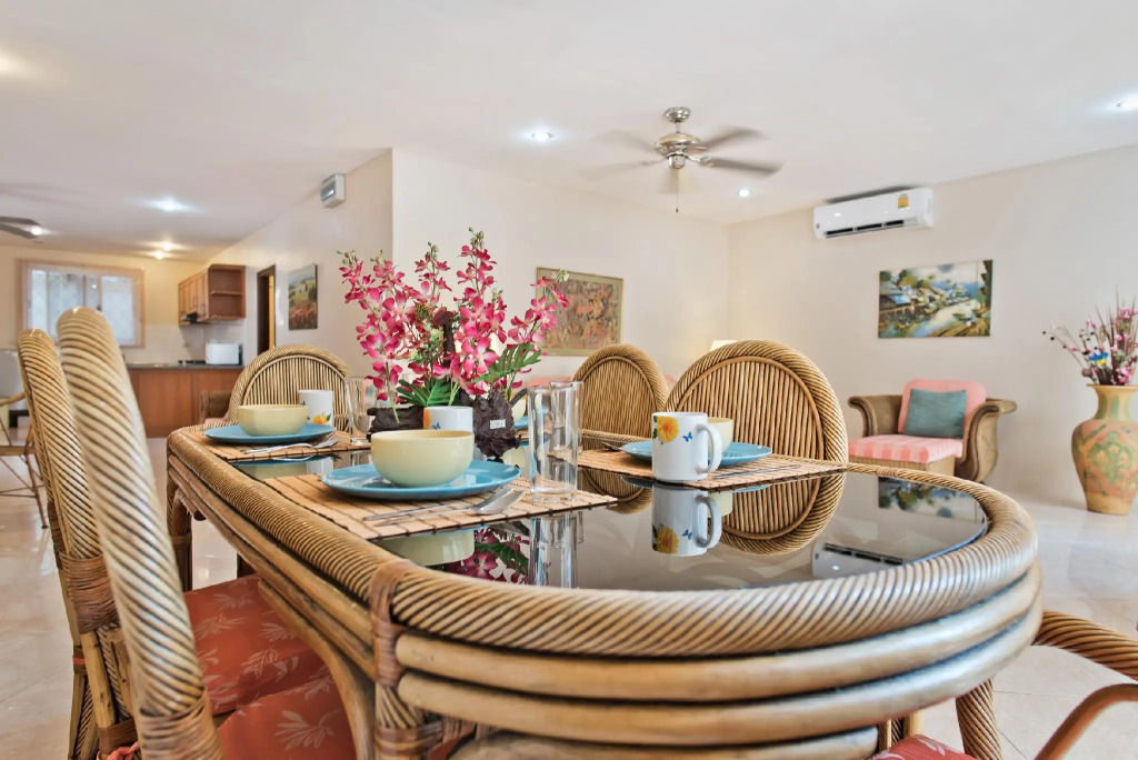 BUTTERFLY GARDEN BOUTIQUE RESIDENCE by Luxury View EX LG Apts and Villas, A Lifestyle Destination 1 to 3 bedroom units 110 to 190 sqmtr, 2 FULL Bathrooms, Rain shower, Complete kitchen, FREE Fast Fiber WIFI, 55" SMART TVs, 24-7 Staff, SPA BATH, FREE BBQ