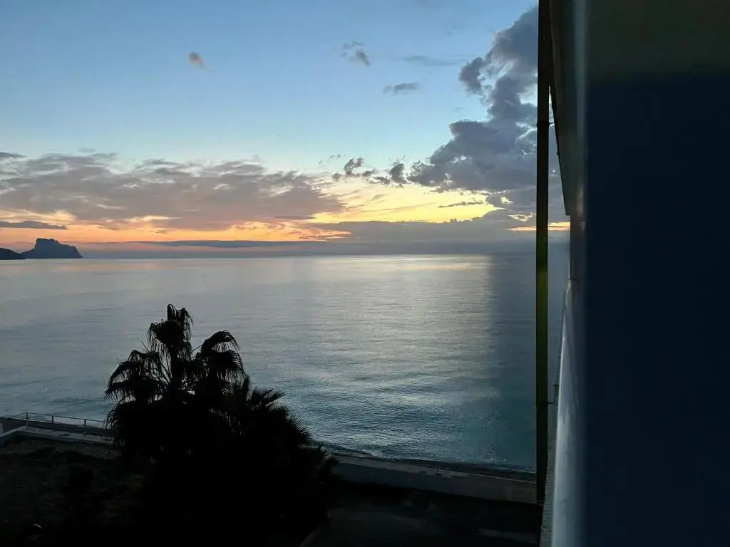 *Blue Sea Studio Altea * At the beach