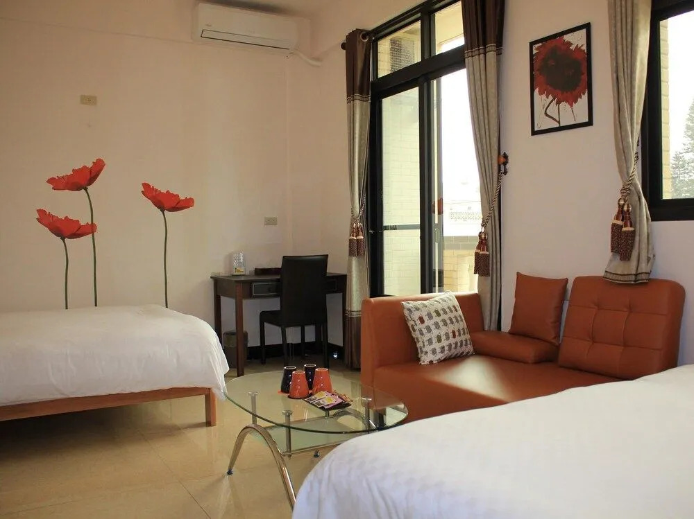 Travel Bird Bed And Breakfast