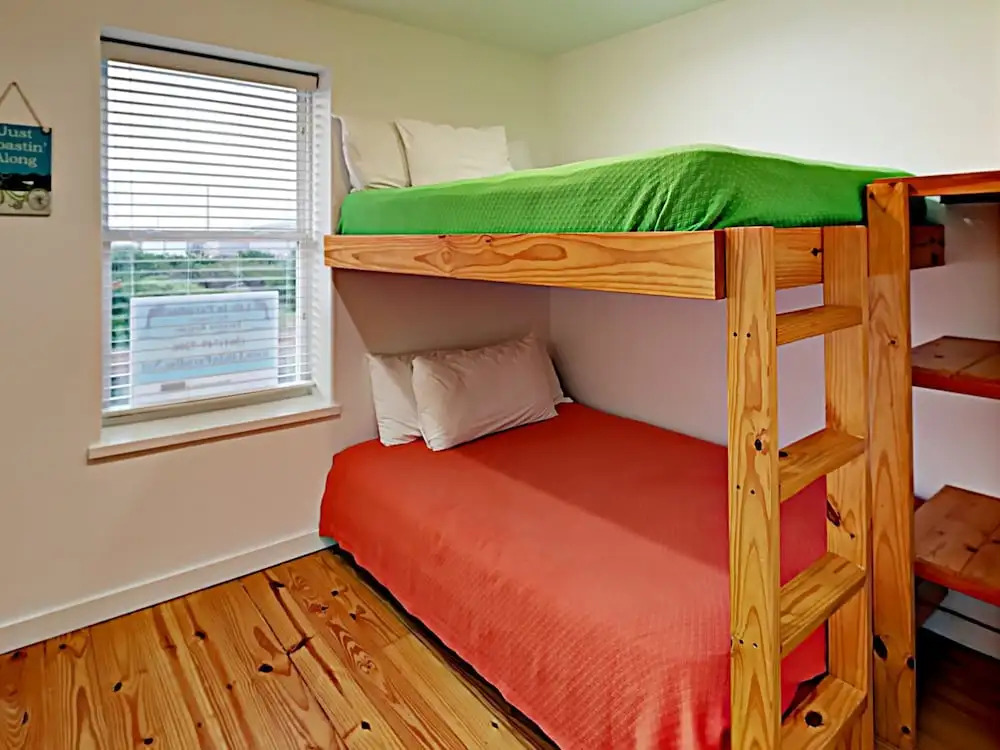 The Commons #101 - Three Bedroom Townhome