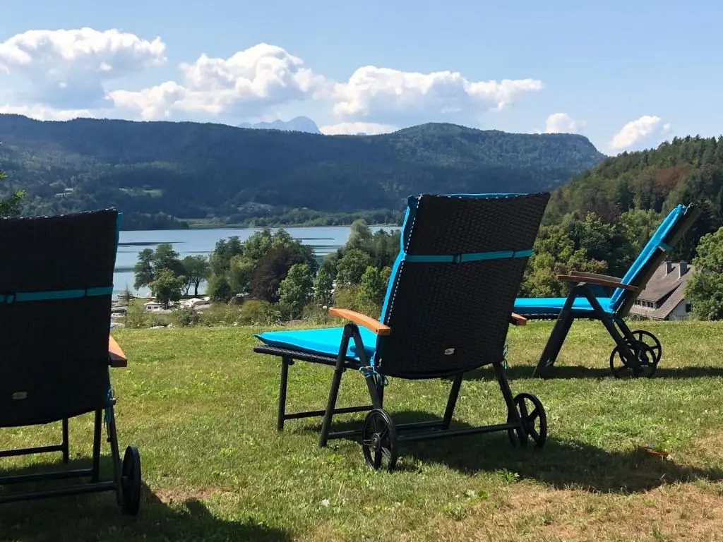Große Ferienwohnung mit Seeblick nahe Wörthersee Ideal für Familien & Gruppen