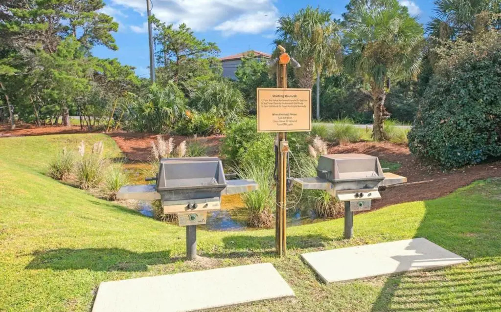 Beach Blessings Luxe 30A Townhome 2BR 3Bath, Walk to Beach, Pool, Hot Tub
