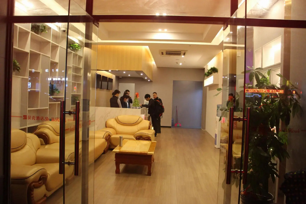 Shell Shanghai Chedun Yingshi City Yingshi Road Hotel