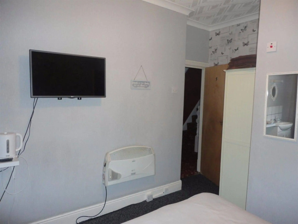 OYO Hotel 33