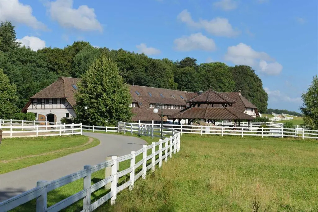 STöRTEBEKER APPARTEMENTS - "STöRTEBEKER PFERDEHOF"