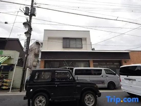 GLOCE Guest House Nagisa  5 mins from the station