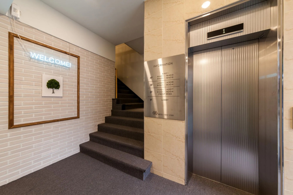 First Stay Hotel
