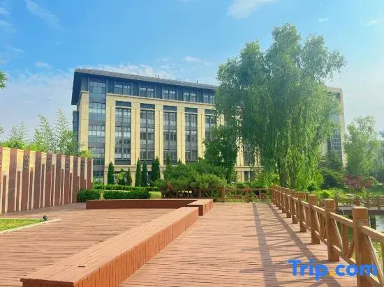 Jinan Laiwu Dachuang Hotel (Shancai University Yanshan College)