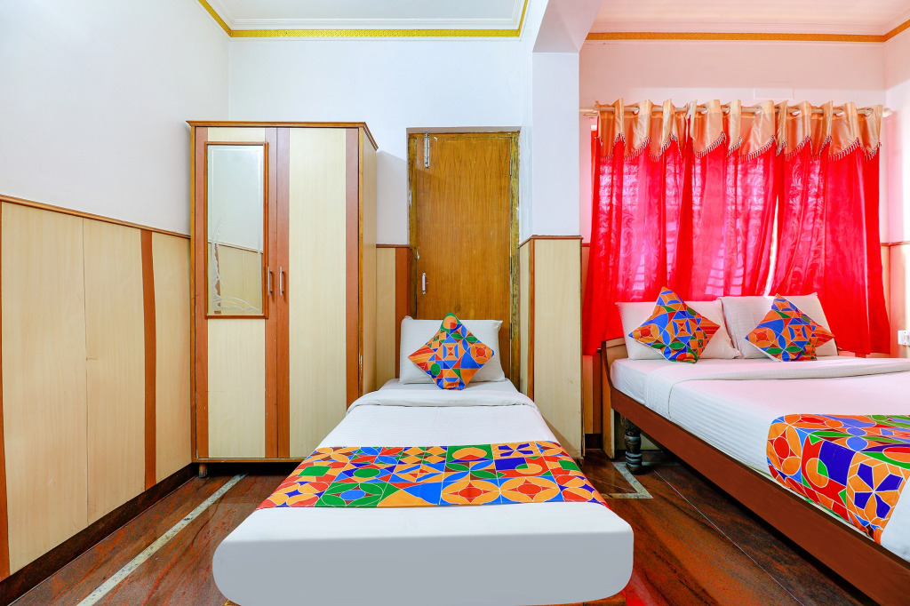 Hotel Shivaals Residency