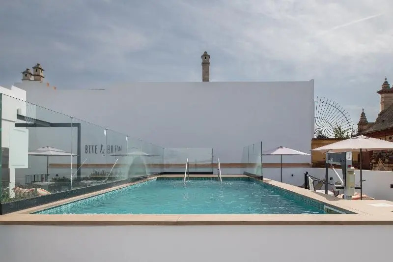 Libere Seville Triana