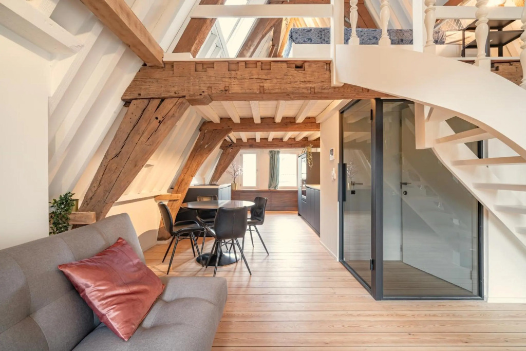 The Hendrik Square Residence