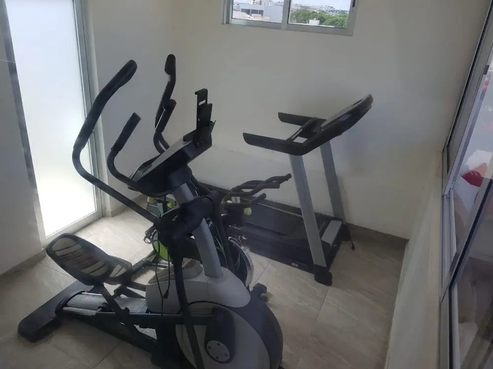 In heart of town 1BR condo in steps distance from the 5th Av by Happy Address