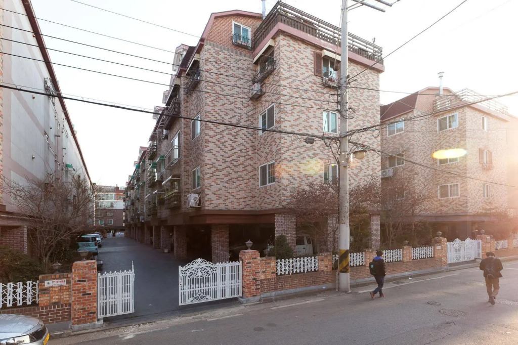 LUCERE - Binny's Guesthouse 'B' type