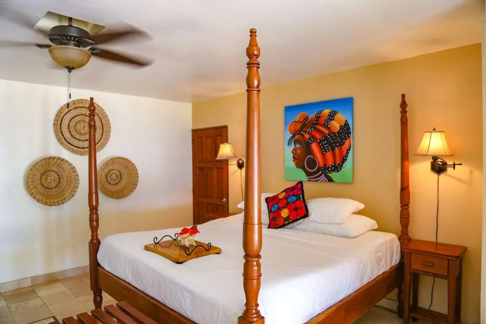 The Colonial at Jaguar Reef