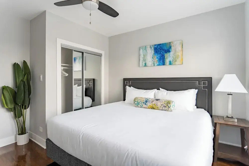 Well-Appointed 2BR - Cicero 2N