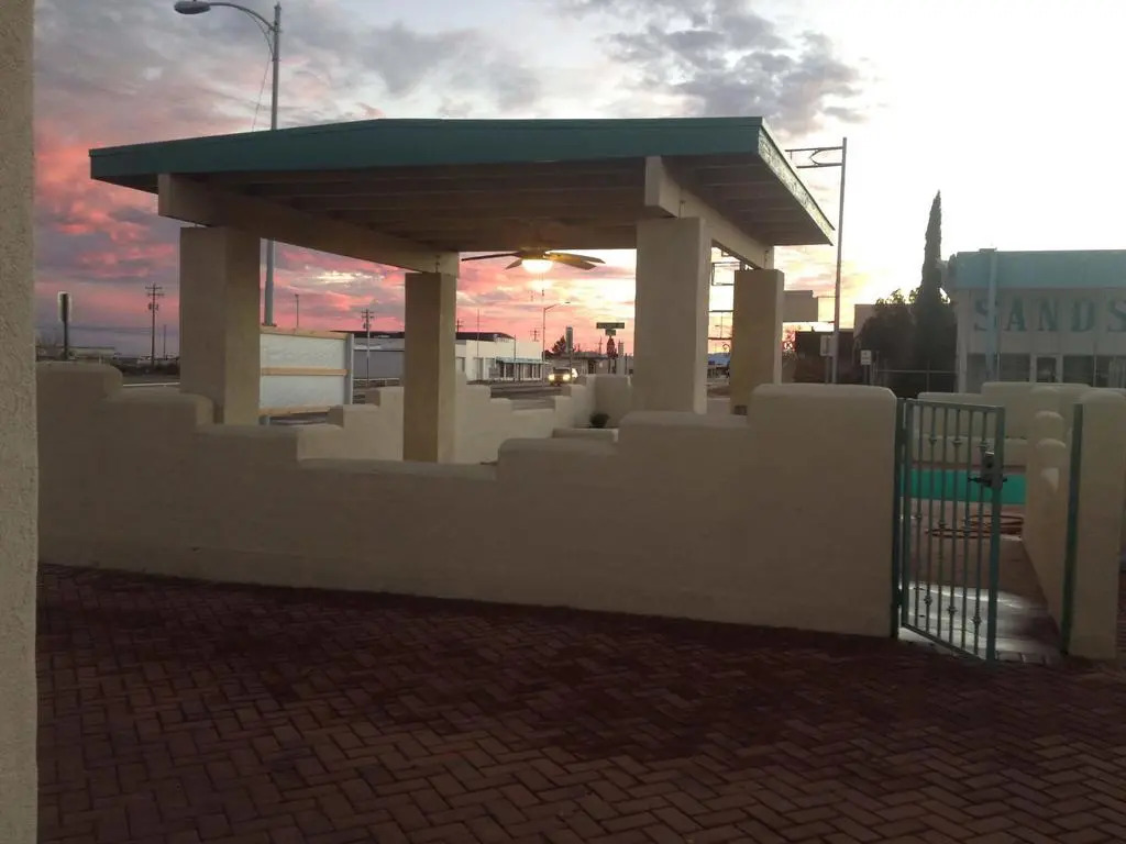 Arizona Sunset Inn & Suites