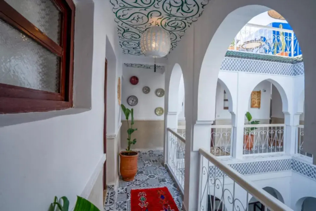 Riad Les Dunes And SPA