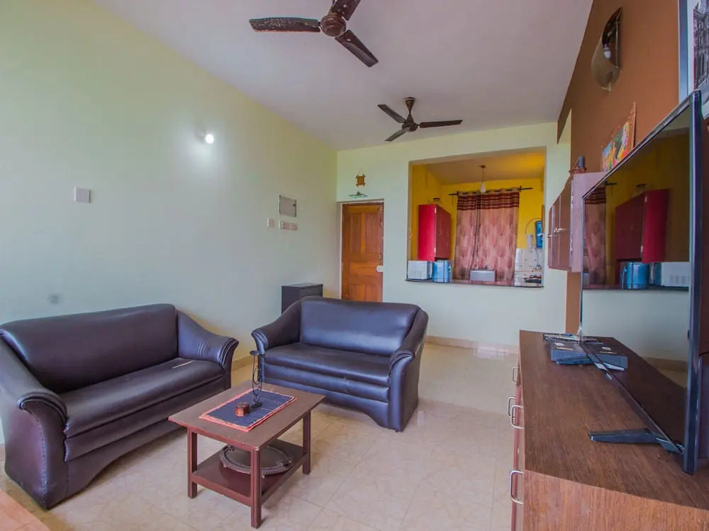 OYO 13537 Home Beautiful 2BHK Velsao