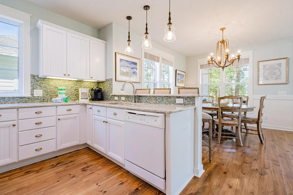 1347 Laurel Grove