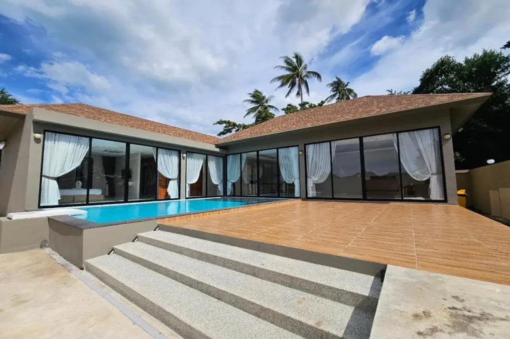 Baan First Pool Villa
