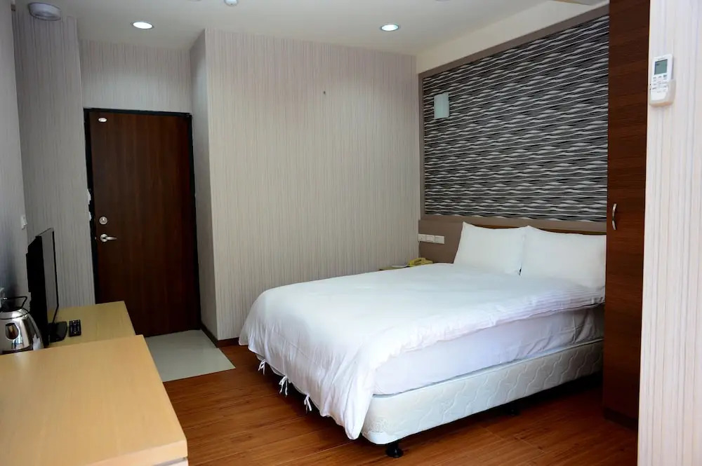 Yi Da Lakeside Hotel